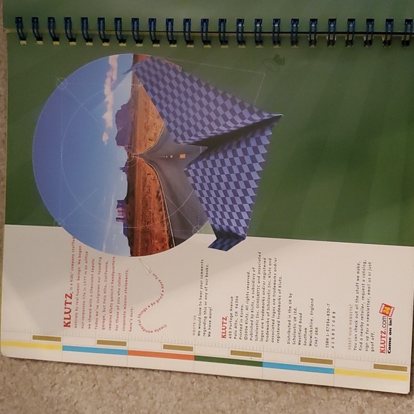 Paper airplane book - Picture 5 of 7